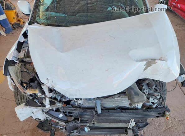 3N1CP5CV3RL483256 2024 NISSAN KICKS White ძრავის განყოფილების ხედი