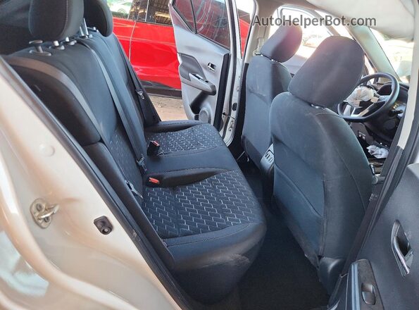 3N1CP5CV3RL483256 2024 NISSAN KICKS White უკანა სალონის ხედი