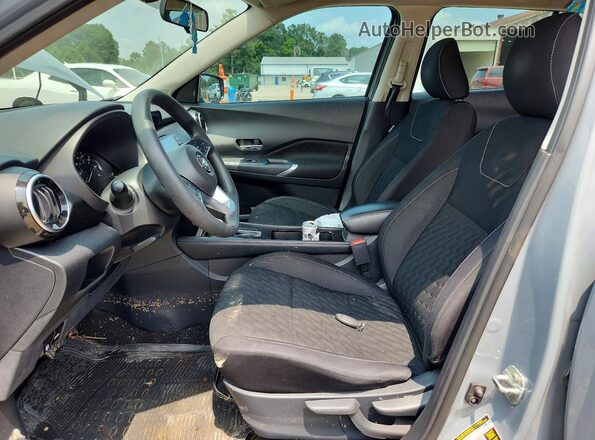 3N1CP5CV4ML490404 2021 NISSAN KICKS Gray Front interior view