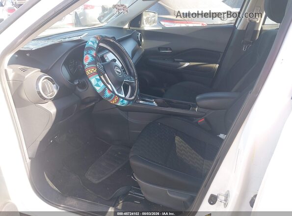 3N1CP5CV4PL512728 2023 NISSAN KICKS White Widok wnętrza z przodu