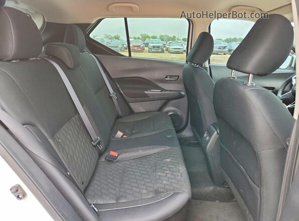 3N1CP5CV4PL563727 2023 NISSAN KICKS White Вид задніх сидінь