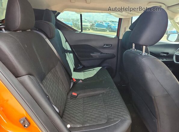 3N1CP5CV6NL523582 2022 NISSAN KICKS Orange Widok tylnych siedzeń