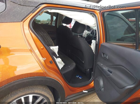 3N1CP5CV6PL550915 2023 NISSAN KICKS Orange VIN sticker view