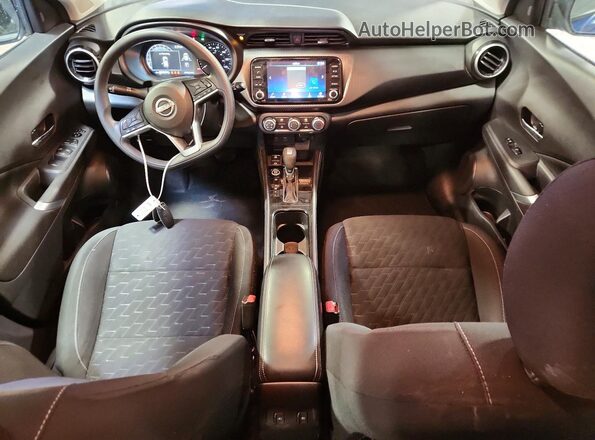 3N1CP5CV7RL504030 2024 NISSAN KICKS Blue Dashboard view