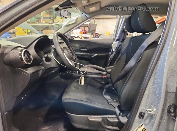 3N1CP5CV7RL539117 2024 NISSAN KICKS Gray Vista interior delantera
