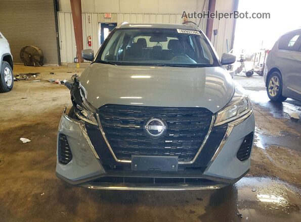3N1CP5CV7RL557228 2024 NISSAN KICKS Gray Widok z przodu