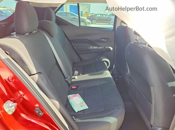 3N1CP5CV7RL558394 2024 NISSAN KICKS Красный Вид задней части салона