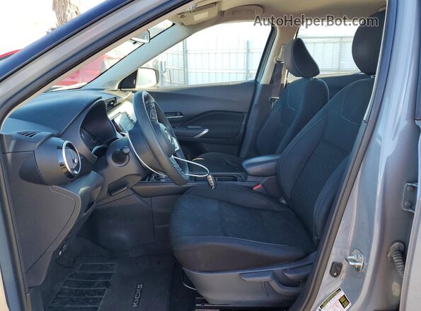3N1CP5CV8ML534114 2021 NISSAN KICKS Gray Вид салону спереду
