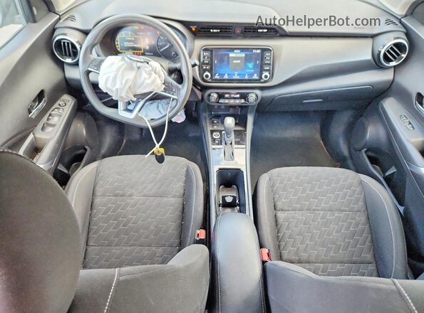 3N1CP5CV8ML540334 2021 NISSAN KICKS Gray წინა პანელის ხედი