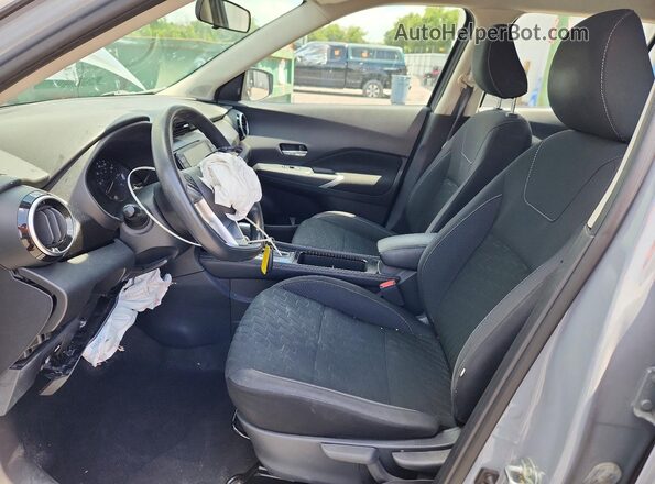 3N1CP5CV8ML540334 2021 NISSAN KICKS Gray წინა სალონის ხედი