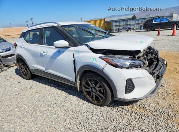 3N1CP5CV8PL538555 2023 NISSAN KICKS White Delantero derecho