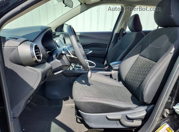 3N1CP5CV9PL514426 2023 NISSAN KICKS Black Front interior view