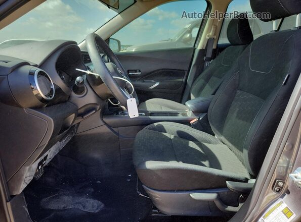 3N1CP5CV9PL539021 2023 NISSAN KICKS Gray წინა სალონის ხედი