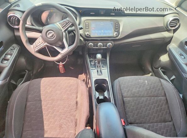 3N1CP5CV9RL498621 2024 NISSAN KICKS Синий Вид панели приборов