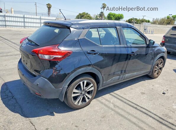 3N1CP5CVXLL506040 2020 NISSAN KICKS Черный Задняя правая четверть