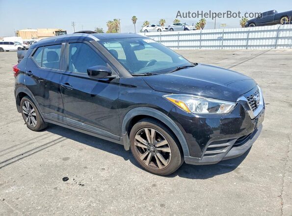 3N1CP5CVXLL506040 2020 NISSAN KICKS Черный Передняя правая четверть