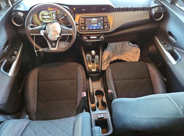 3N1CP5CVXLL529642 2020 NISSAN KICKS Оранжевый Вид панели приборов