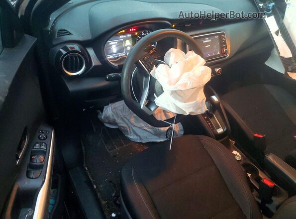 3N1CP5CVXLL561409 2020 NISSAN KICKS Черный Вид панели приборов