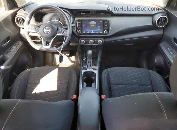 3N1CP5CVXPL569757 2023 NISSAN KICKS Черный Вид панели приборов