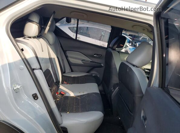 3N1CP5DV0RL543590 2024 NISSAN KICKS Gray Вид задньої частини салону