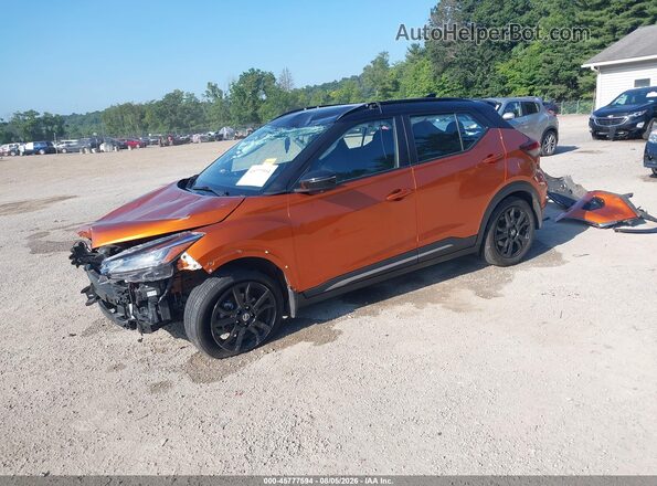 3N1CP5DV1ML528413 2021 NISSAN KICKS Orange Vista tres cuartos delantera izquierda