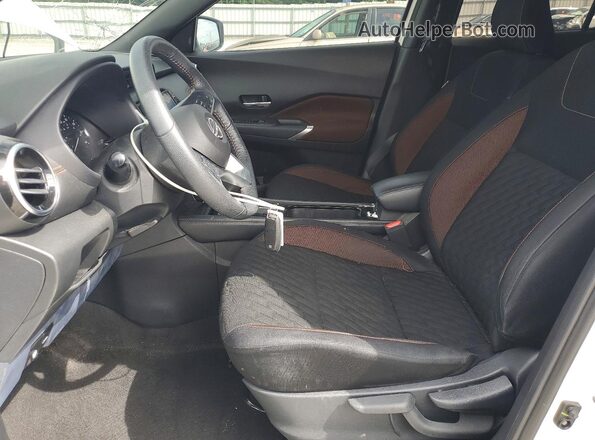 3N1CP5DV1NL480719 2022 NISSAN KICKS White წინა სალონის ხედი