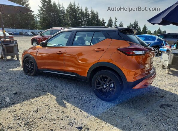 3N1CP5DV1PL498253 2023 NISSAN KICKS Оранжевый Задняя левая четверть