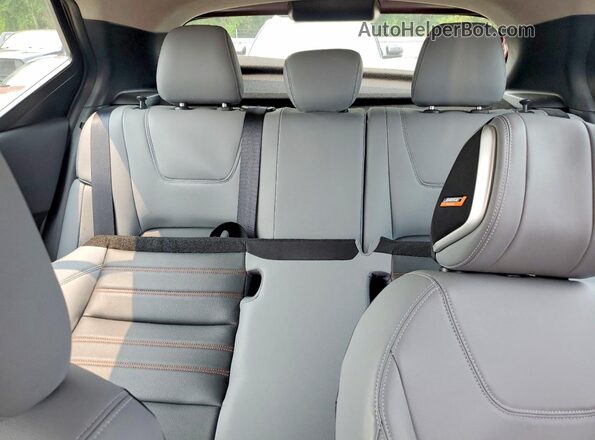 3N1CP5DV1PL536581 2023 NISSAN KICKS Красный Вид задних сидений