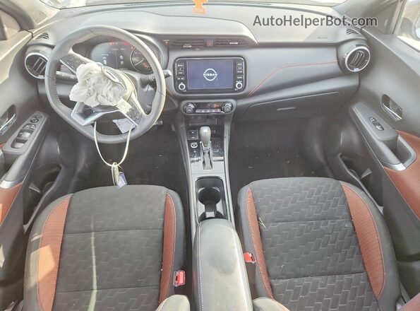 3N1CP5DV1RL527558 2024 NISSAN KICKS Белый Вид панели приборов