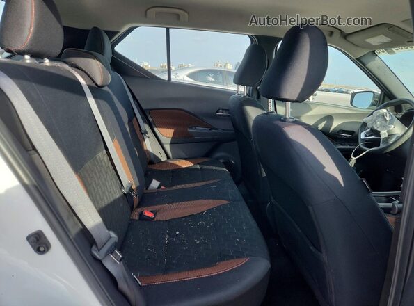 3N1CP5DV1RL527558 2024 NISSAN KICKS Белый Вид задних сидений