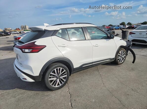 3N1CP5DV1RL527558 2024 NISSAN KICKS Белый Задняя правая четверть