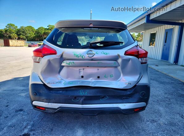 3N1CP5DV2LL553318 2020 NISSAN KICKS Silver Հետևի տեսք