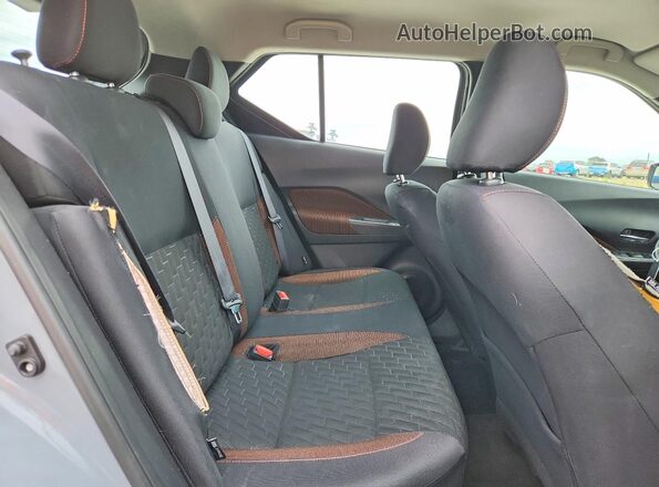 3N1CP5DV2PL489383 2023 NISSAN KICKS Серый Вид задних сидений