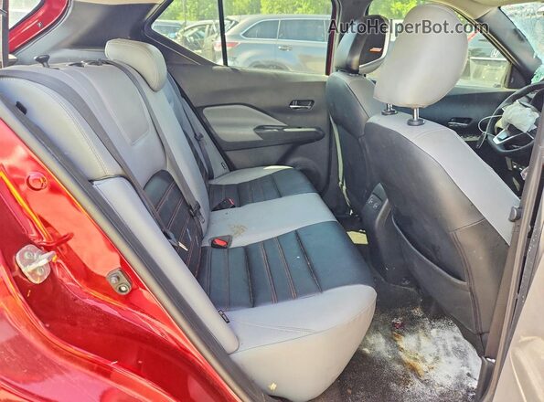 3N1CP5DV2PL492350 2023 NISSAN KICKS Red Widok wnętrza z tyłu