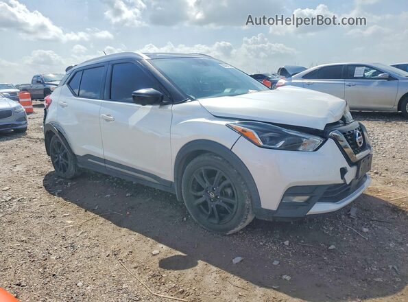 3N1CP5DV3LL545647 2020 NISSAN KICKS Белый Передняя правая четверть