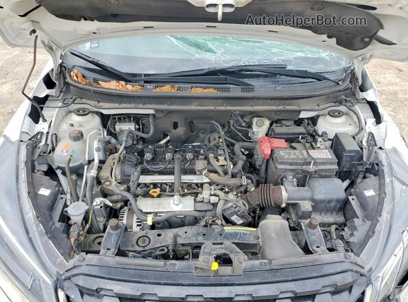3N1CP5DV3RL491730 2024 NISSAN KICKS Белый Вид задней части салона