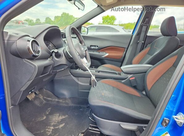 3N1CP5DV3RL536276 2024 NISSAN KICKS Blue Вид салону спереду