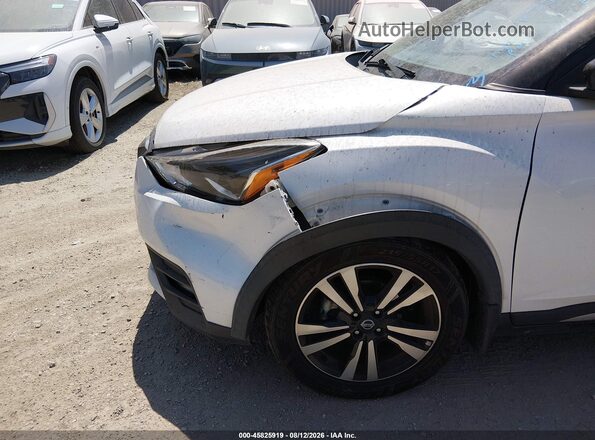 3N1CP5DV4LL552171 2020 NISSAN KICKS Белый Вид спереди