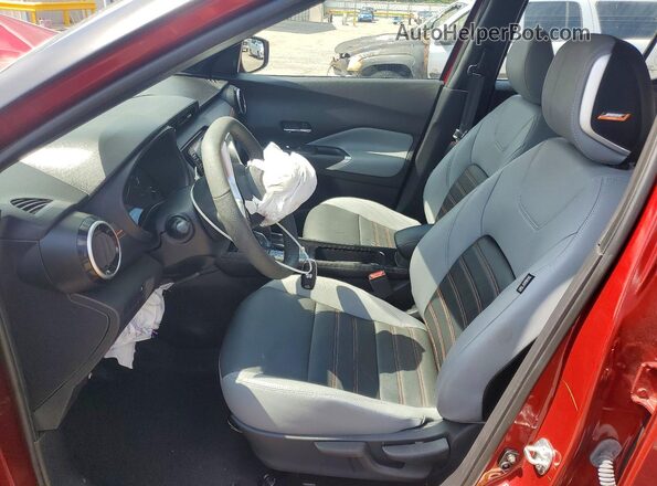 3N1CP5DV4RL488402 2024 NISSAN KICKS Красный Вид салона спереди