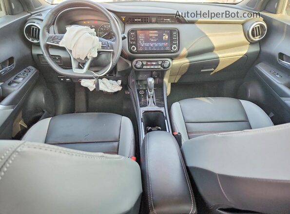 3N1CP5DV5ML535235 2021 NISSAN KICKS Gray Dashboard view
