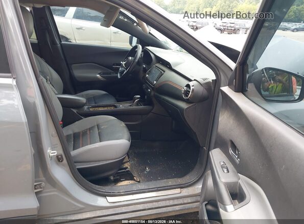 3N1CP5DV6ML556644 2021 NISSAN KICKS Gray Front interior view
