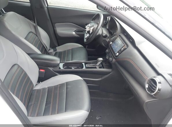 3N1CP5DV6PL476801 2023 NISSAN KICKS White Вид салону спереду