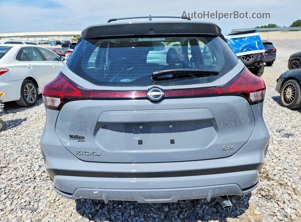 3N1CP5DV6RL519455 2024 NISSAN KICKS Silver Widok z tyłu