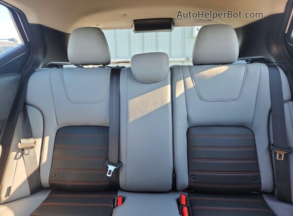 3N1CP5DV6RL565271 2024 NISSAN KICKS White Widok tylnych siedzeń