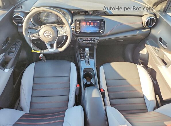 3N1CP5DV6RL565271 2024 NISSAN KICKS White Widok deski rozdzielczej