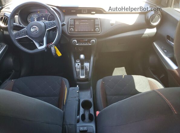 3N1CP5DV7LL511551 2020 NISSAN KICKS Gray Առջևի վահանակի տեսք