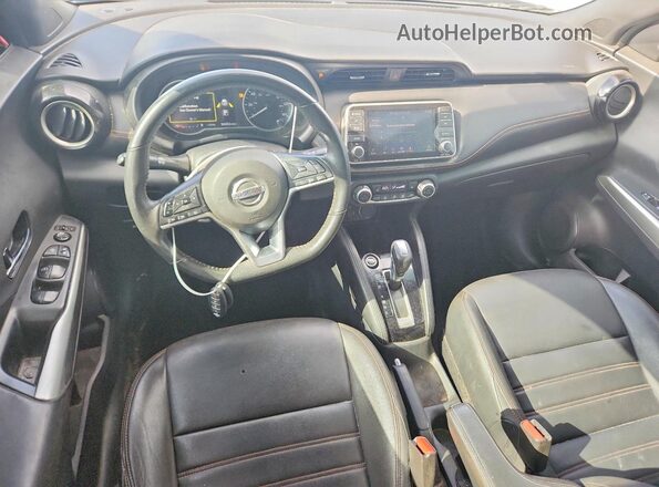 3N1CP5DV7LL580319 2020 NISSAN KICKS Серебряный Вид панели приборов
