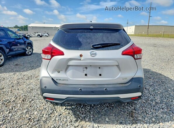 3N1CP5DV7LL580319 2020 NISSAN KICKS Серебряный Вид сзади