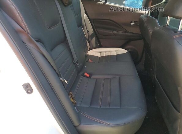 3N1CP5DVXLL578502 2020 NISSAN KICKS White უკანა სალონის ხედი