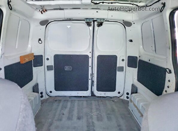 3N6CM0KN2LK691925 2020 NISSAN NV200 White Հետևի նստատեղերի տեսք